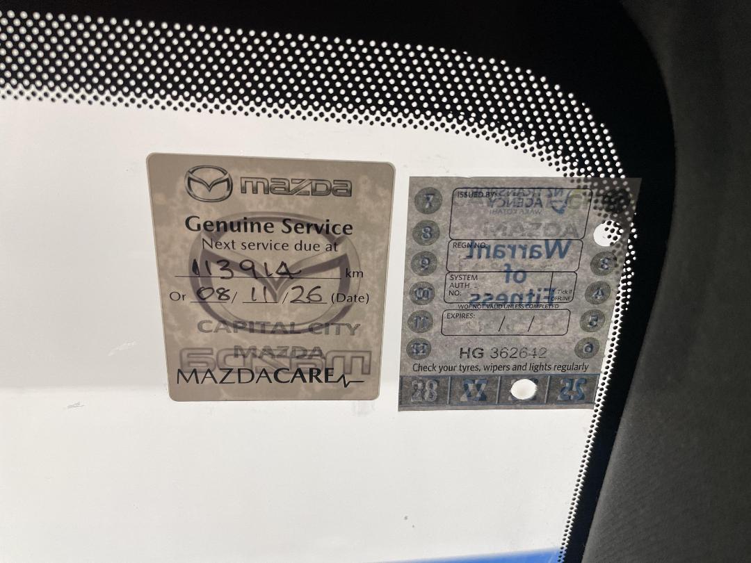 Photo '34' of Mazda CX-8