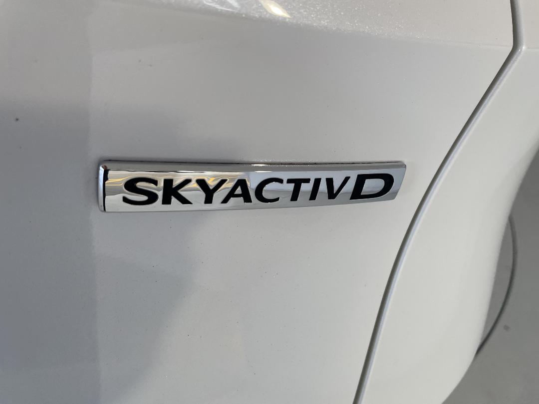 Photo '37' of Mazda CX-8