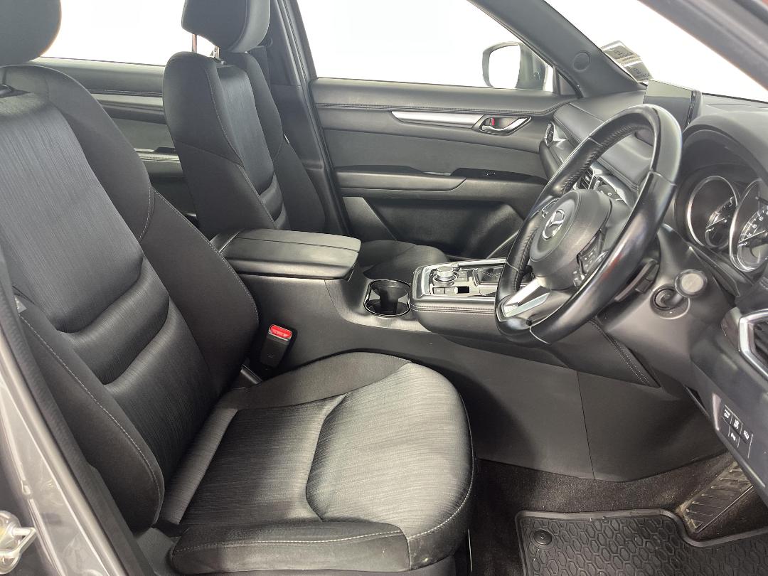 Photo '16' of Mazda CX-8 Photo '16' of Mazda CX-8