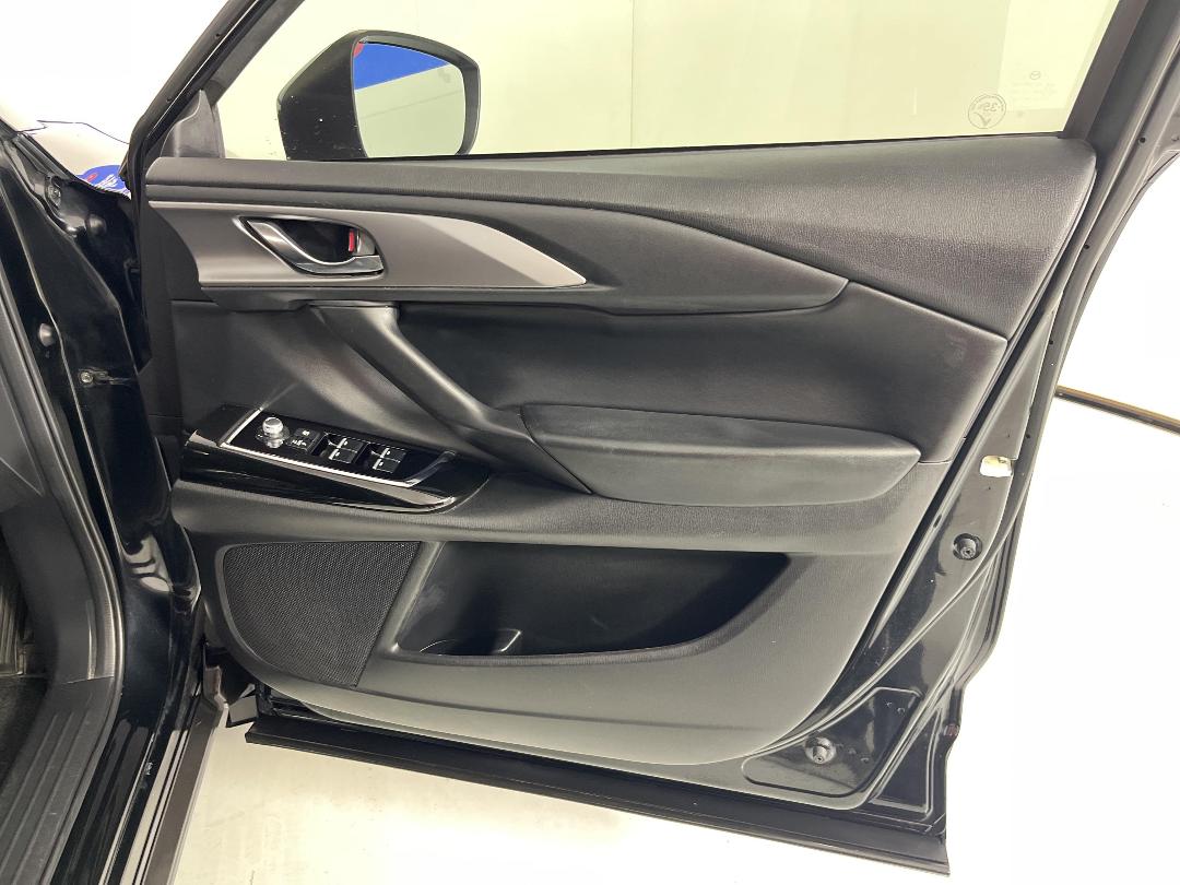 Photo '15' of Mazda CX-9