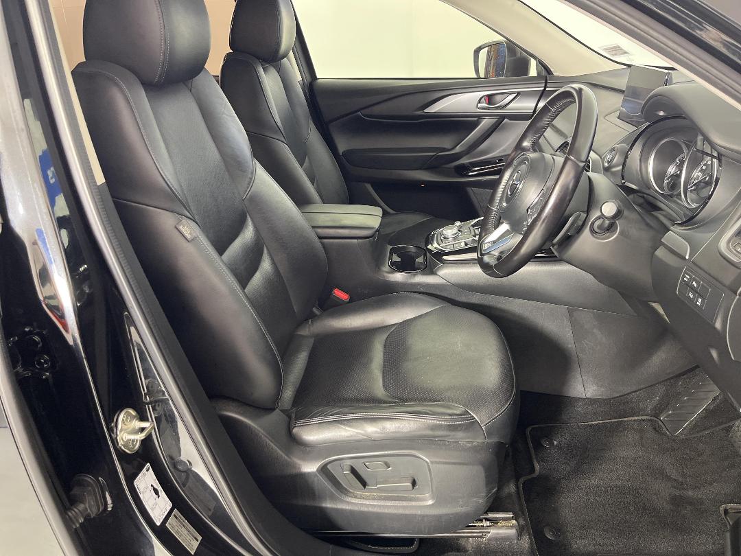 Photo '16' of Mazda CX-9