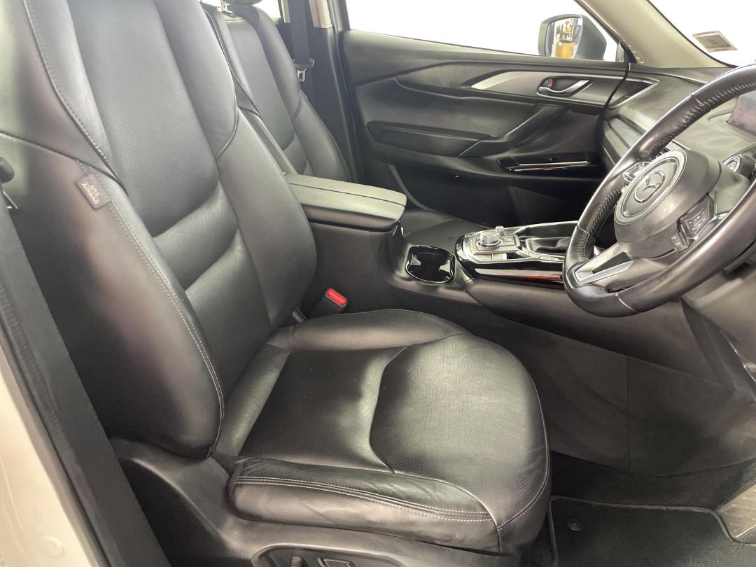 Photo '16' of Mazda CX-9 Photo '16' of Mazda CX-9