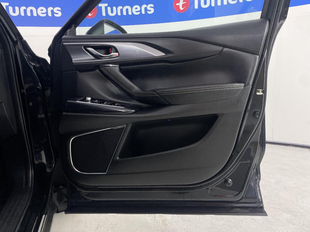 Photo '15' of Mazda CX-9