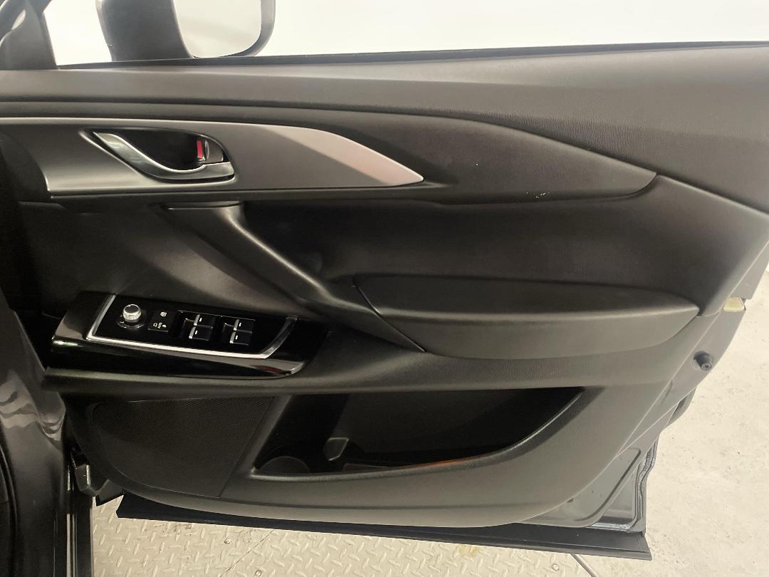 Photo '15' of Mazda CX-9