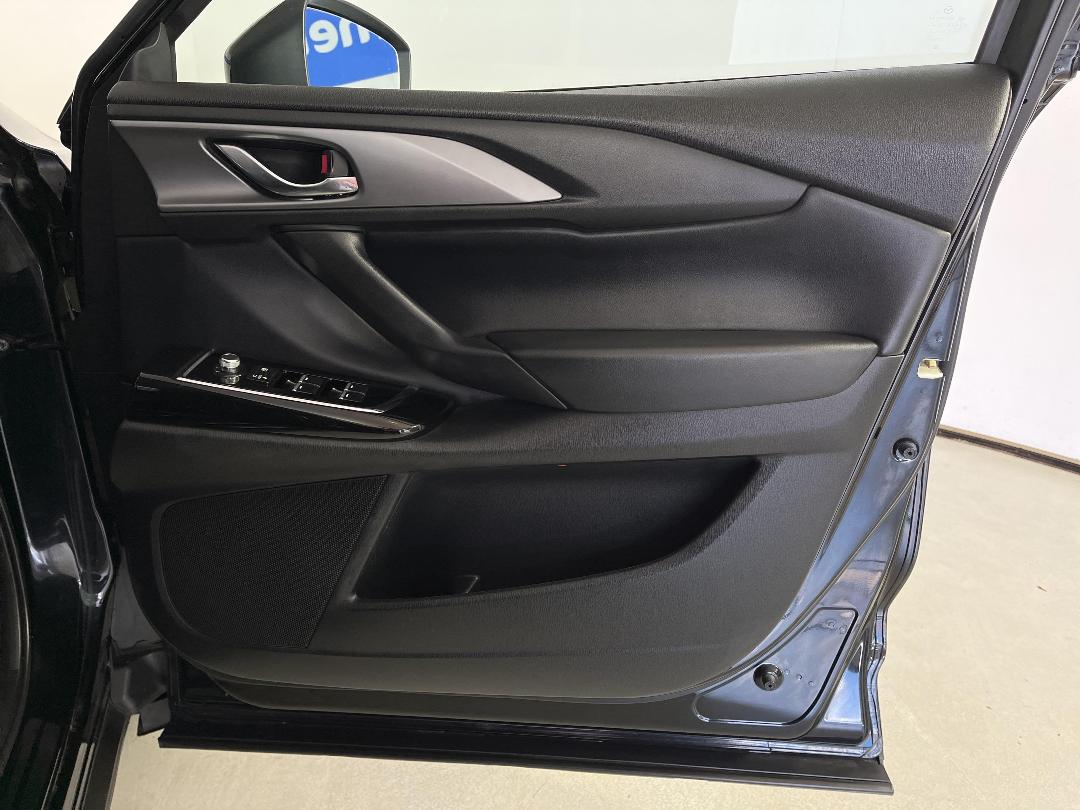 Photo '15' of Mazda CX-9