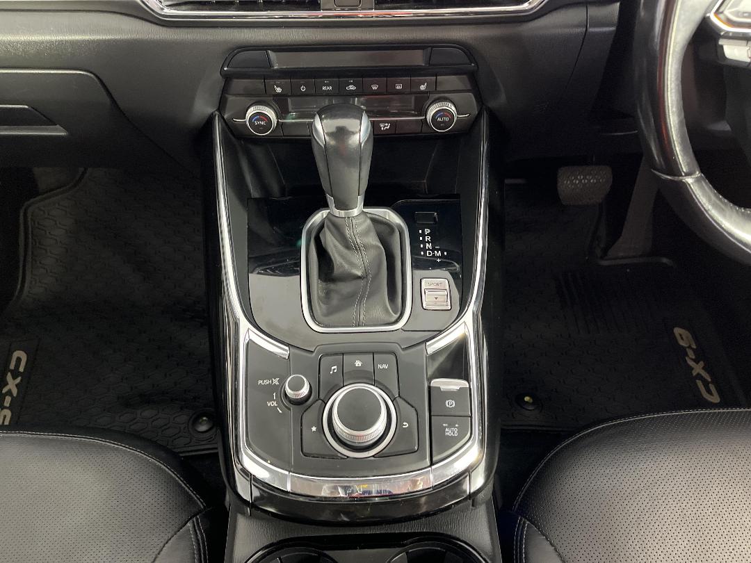 Photo '18' of Mazda CX-9