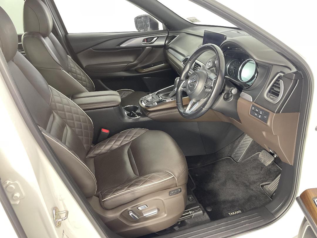 Photo '16' of Mazda CX-9