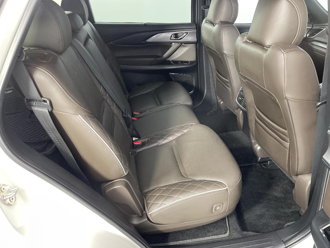 Photo '20' of Mazda CX-9