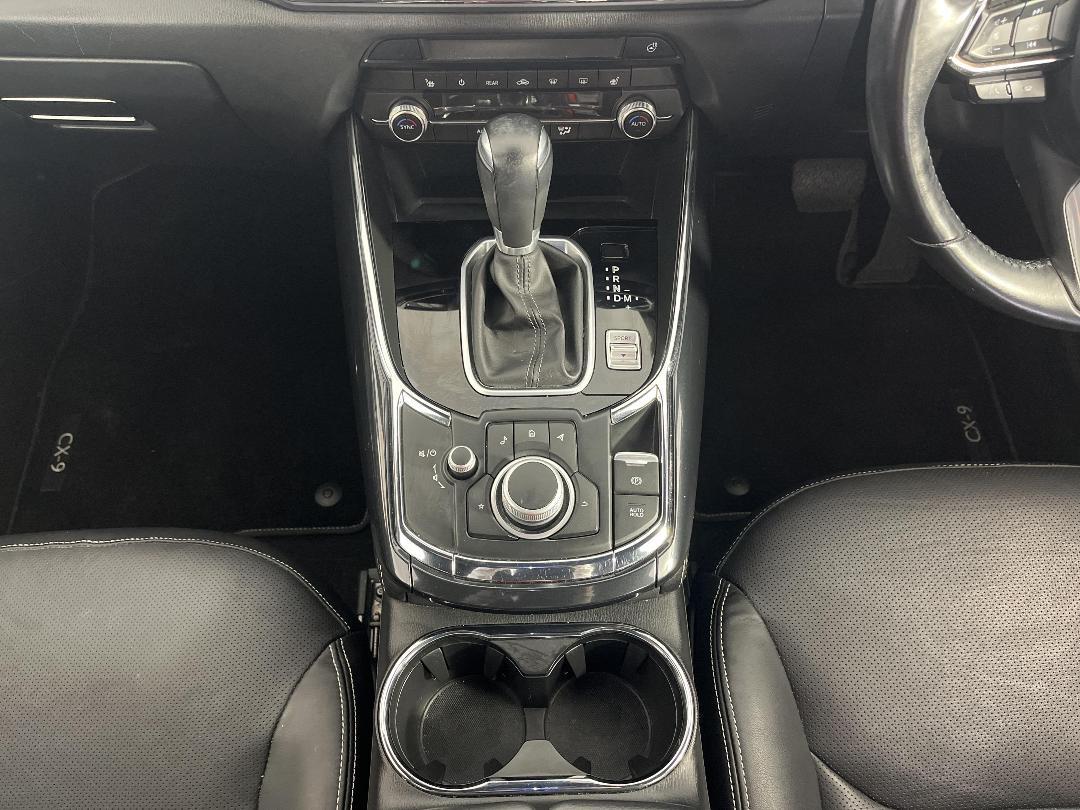 Photo '18' of Mazda CX-9