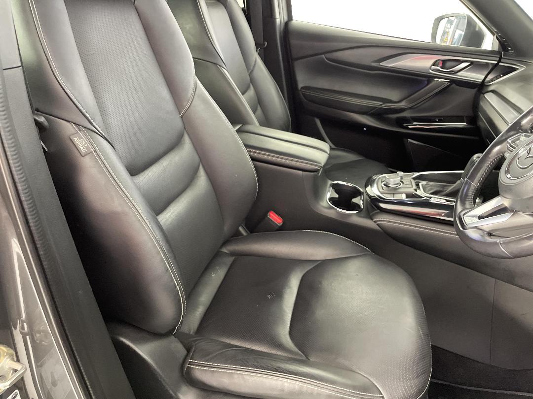 Photo '16' of Mazda CX-9