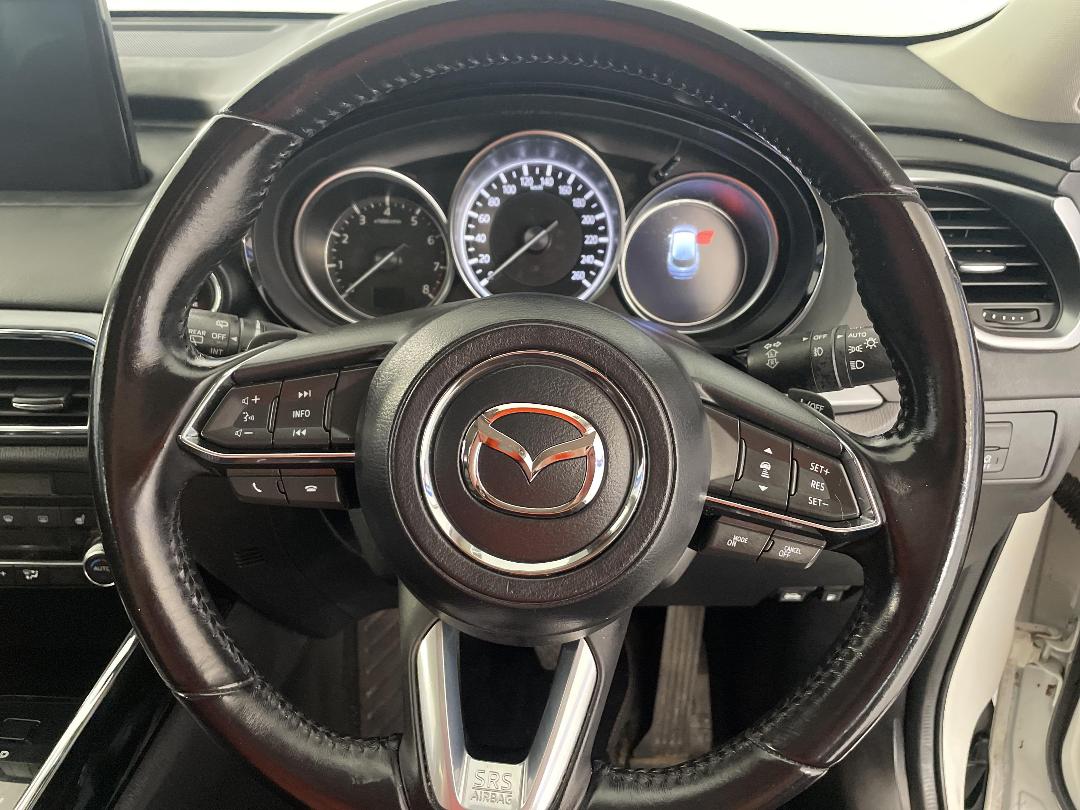 Photo '28' of Mazda CX-9