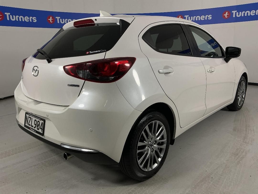 Photo '7' of Mazda Mazda2 Photo '7' of Mazda Mazda2