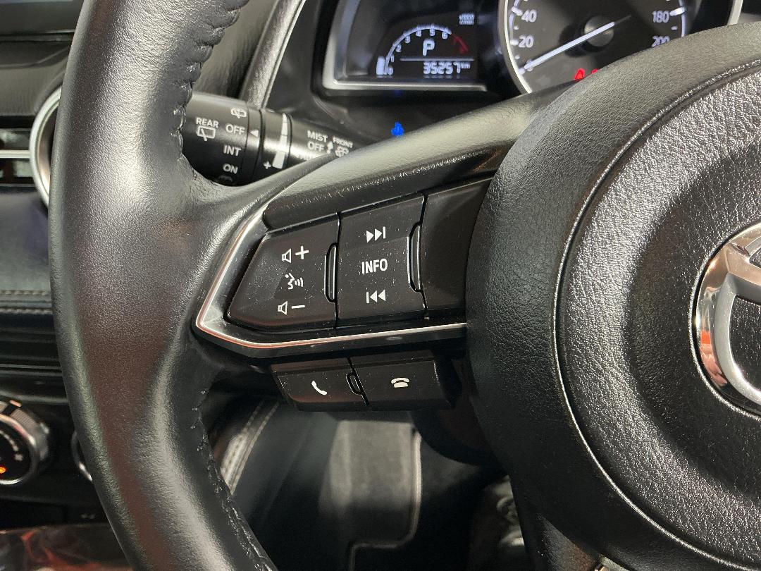 Photo '24' of Mazda Mazda2 Photo '24' of Mazda Mazda2