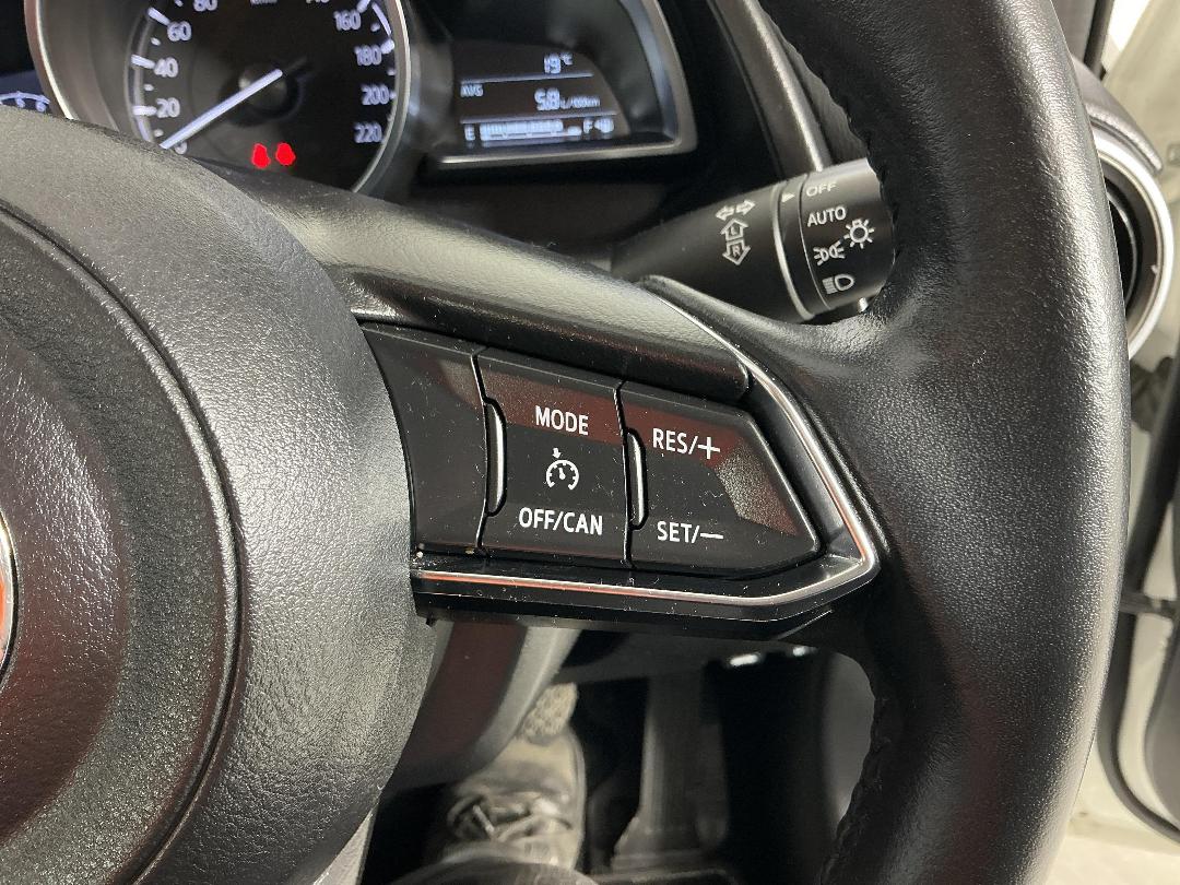 Photo '25' of Mazda Mazda2 Photo '25' of Mazda Mazda2