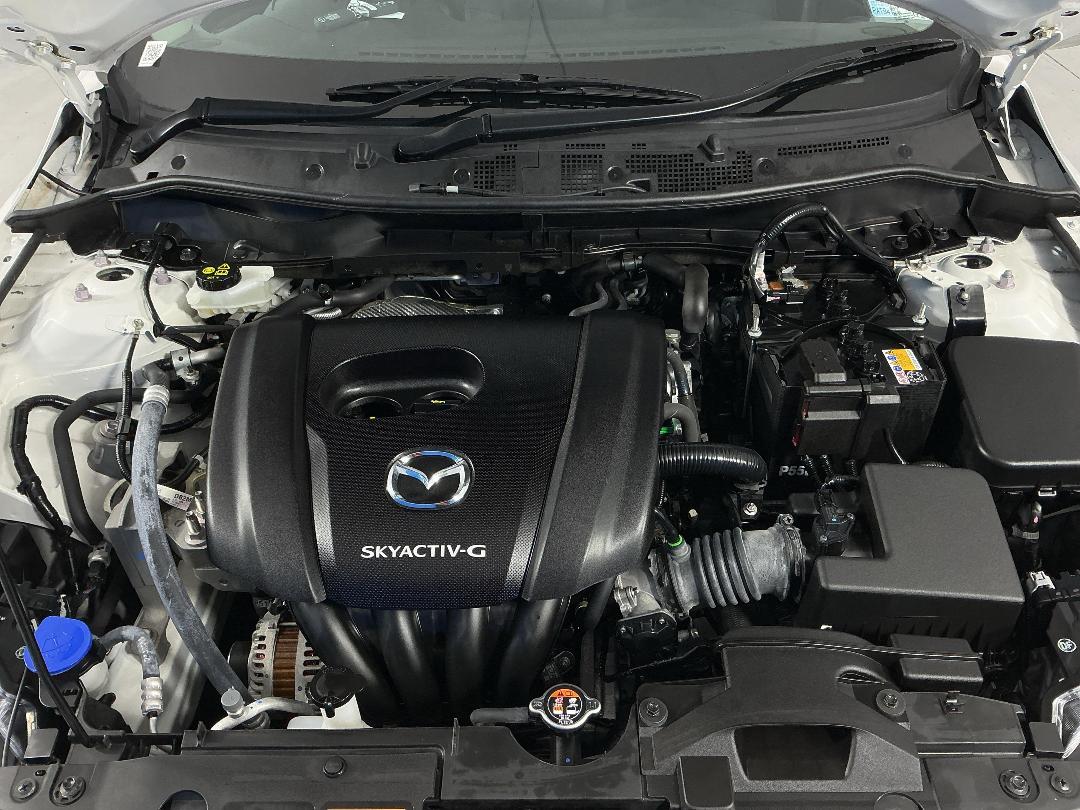 Photo '13' of Mazda Mazda2