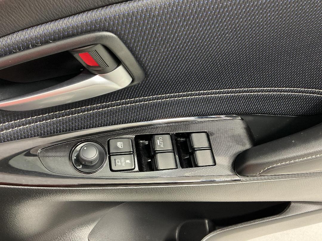 Photo '26' of Mazda Mazda2