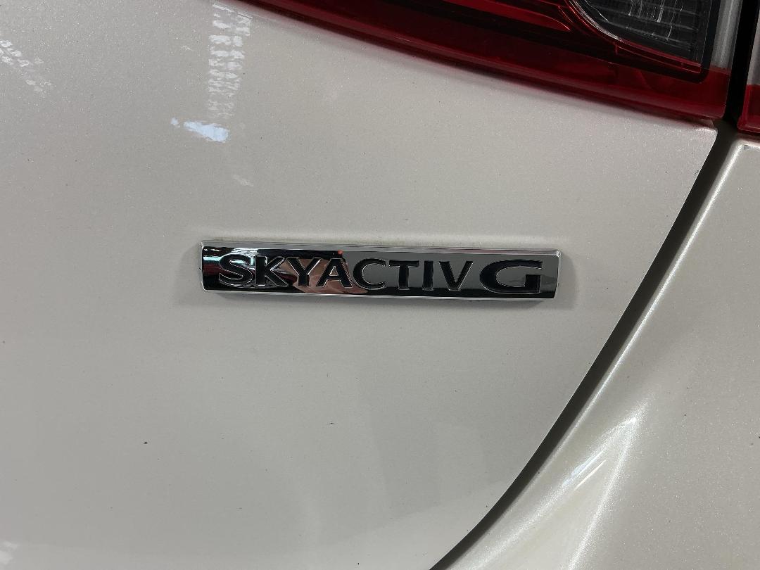 Photo '30' of Mazda Mazda2