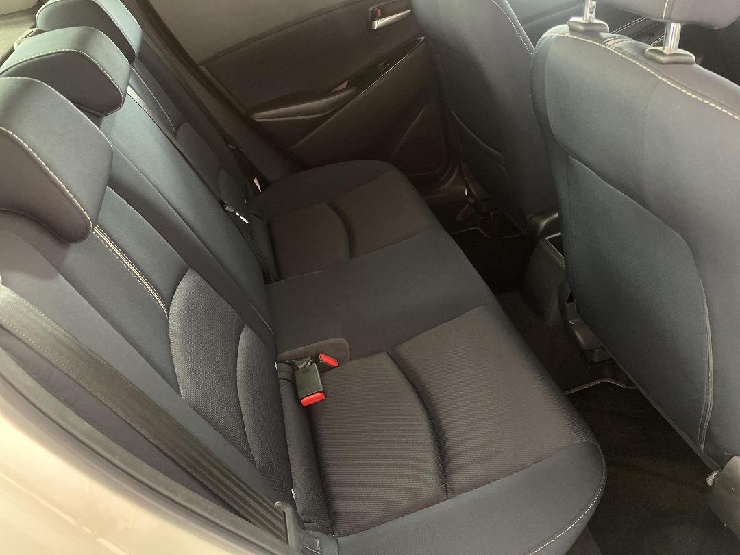 Photo '20' of Mazda Mazda2