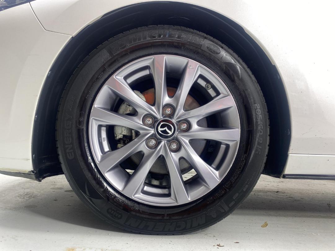 Photo '10' of Mazda Mazda3 Photo '10' of Mazda Mazda3