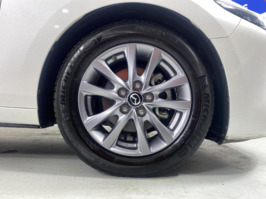 Photo '9' of Mazda Mazda3 Photo '9' of Mazda Mazda3