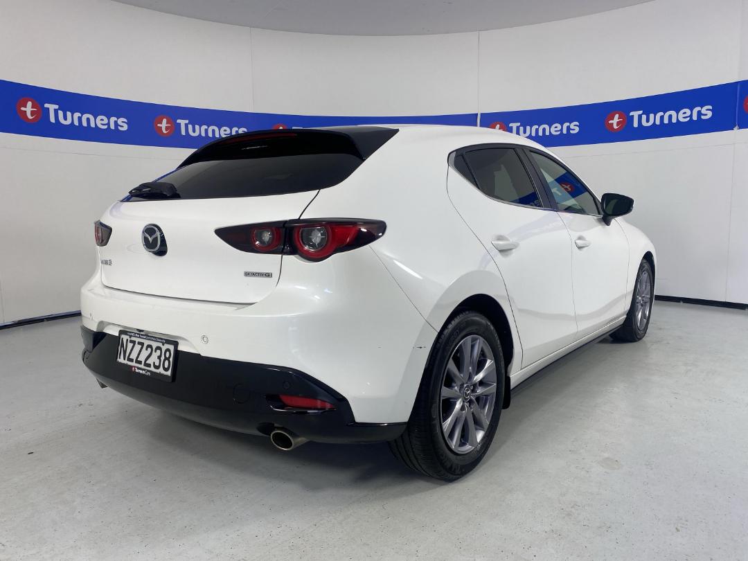 Photo '7' of Mazda Mazda3 Photo '7' of Mazda Mazda3