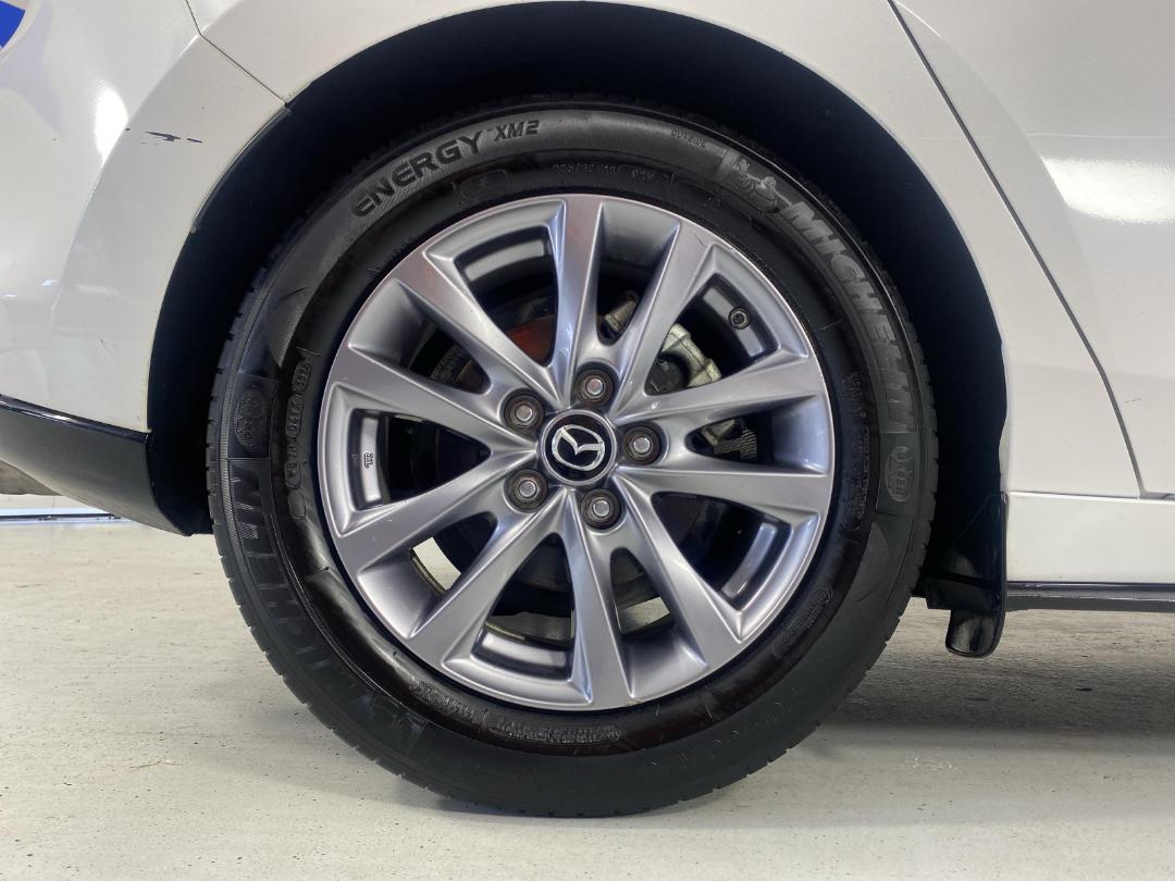 Photo '12' of Mazda Mazda3 Photo '12' of Mazda Mazda3