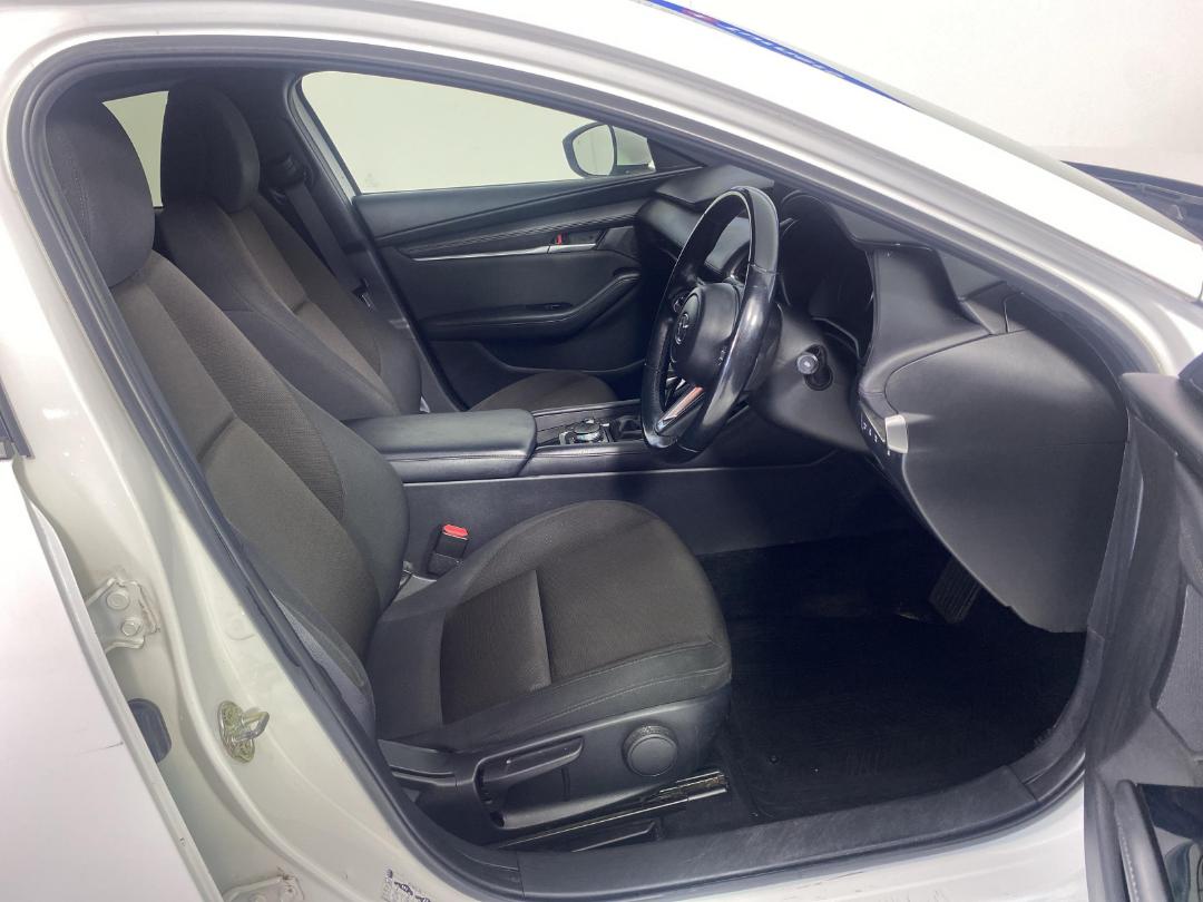 Photo '16' of Mazda Mazda3 Photo '16' of Mazda Mazda3