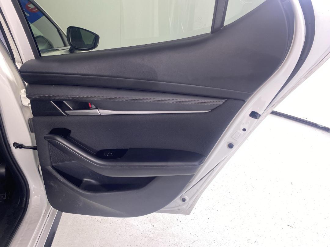 Photo '19' of Mazda Mazda3 Photo '19' of Mazda Mazda3