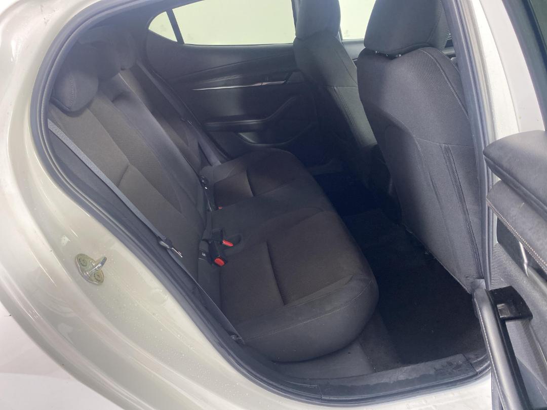 Photo '20' of Mazda Mazda3 Photo '20' of Mazda Mazda3