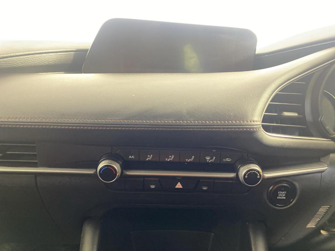 Photo '18' of Mazda Mazda3 Photo '18' of Mazda Mazda3