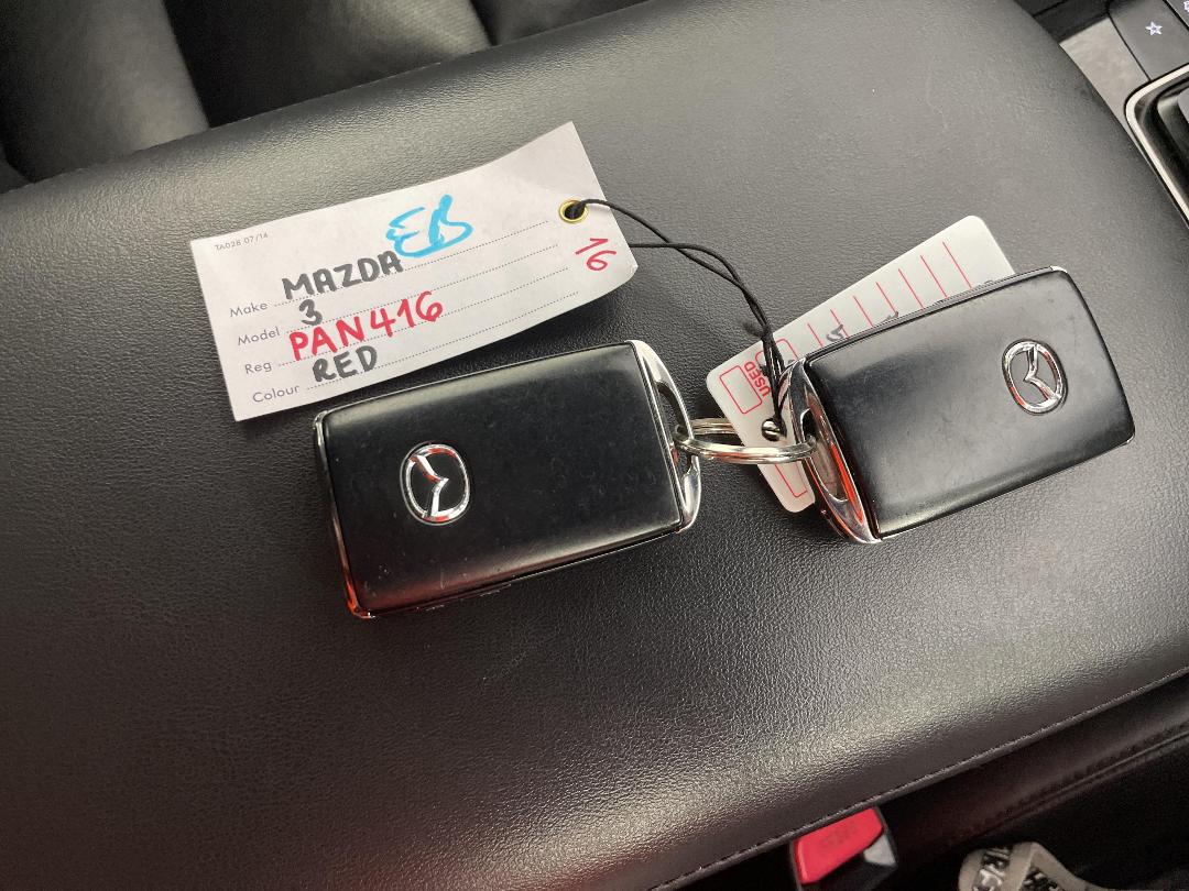 Photo '22' of Mazda Mazda3