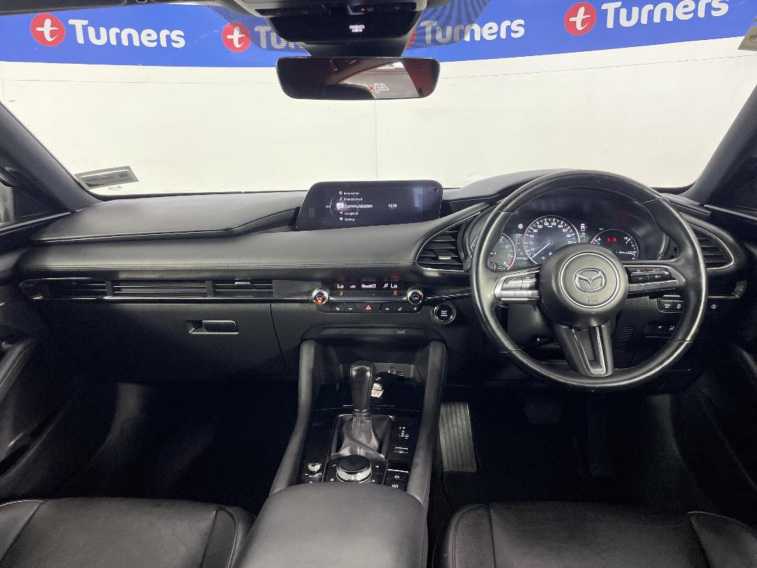 Photo '17' of Mazda Mazda3