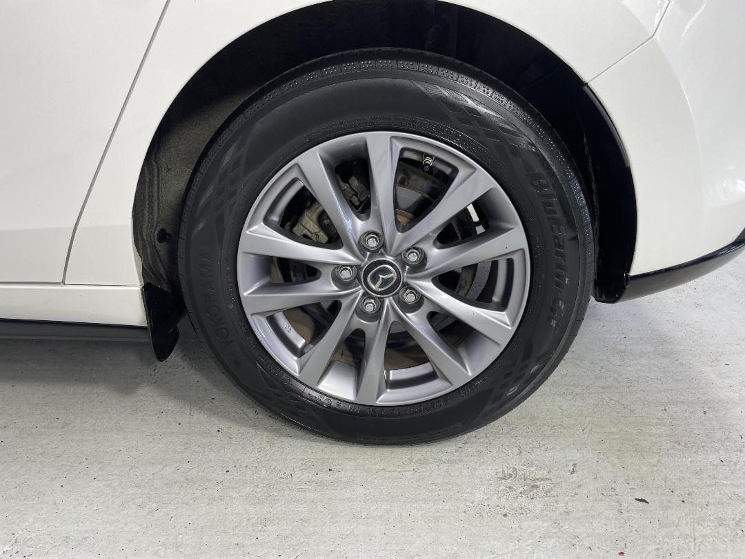 Photo '11' of Mazda Mazda3