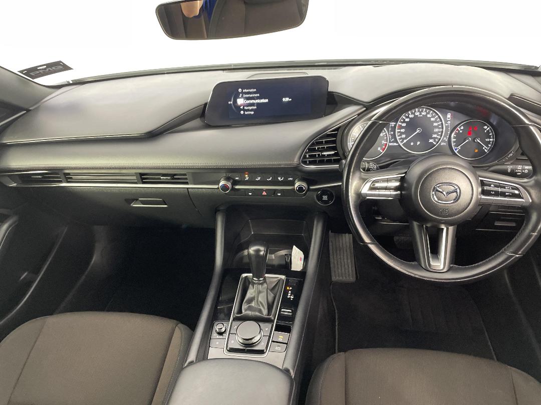 Photo '17' of Mazda Mazda3