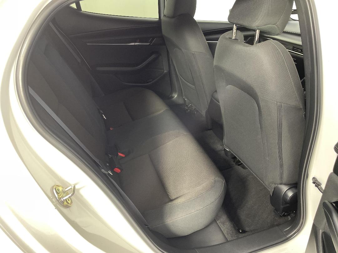 Photo '20' of Mazda Mazda3