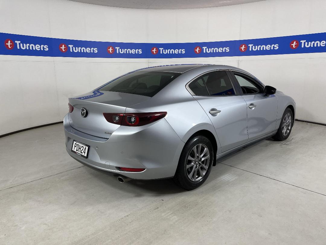 Photo '7' of Mazda Mazda3 Photo '7' of Mazda Mazda3