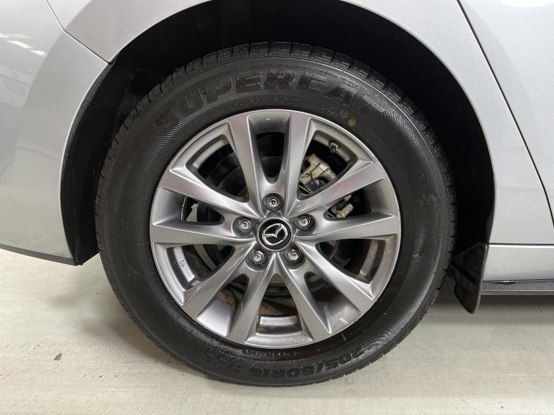 Photo '12' of Mazda Mazda3 Photo '12' of Mazda Mazda3