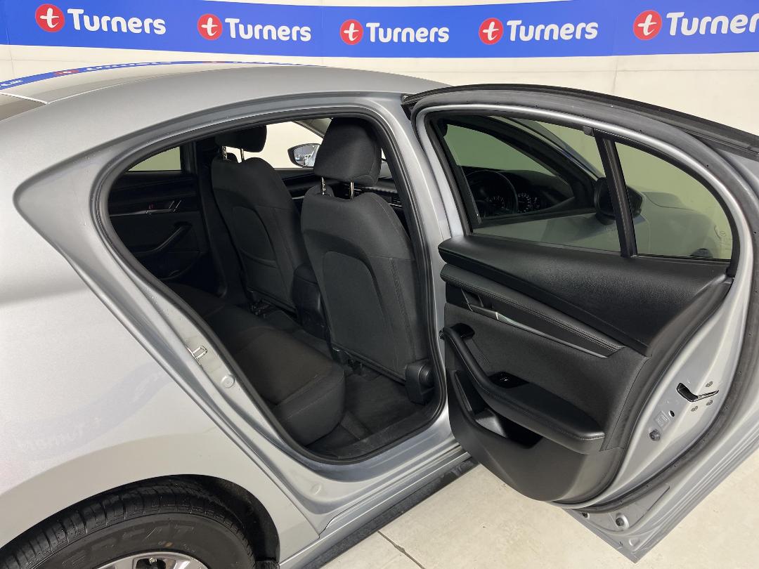 Photo '19' of Mazda Mazda3 Photo '19' of Mazda Mazda3