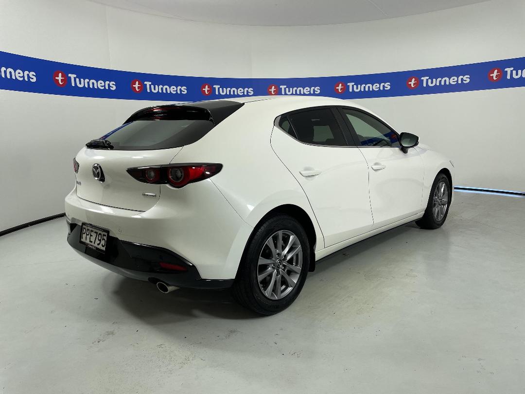 Photo '7' of Mazda Mazda3 Photo '7' of Mazda Mazda3