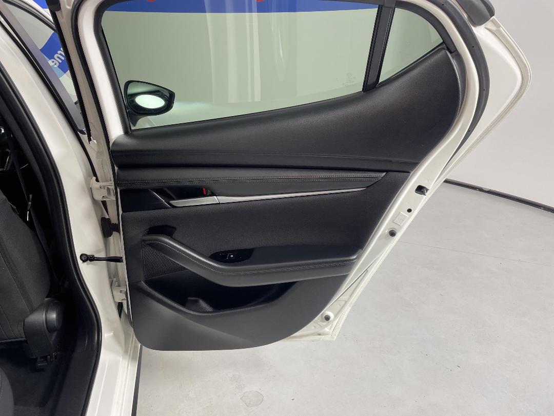 Photo '19' of Mazda Mazda3 Photo '19' of Mazda Mazda3