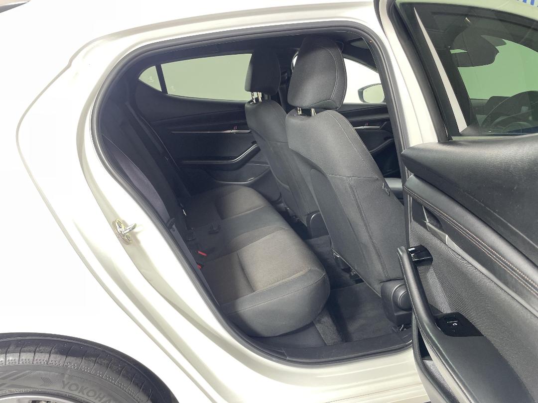 Photo '20' of Mazda Mazda3 Photo '20' of Mazda Mazda3