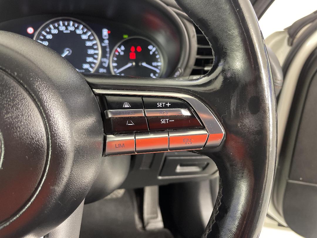 Photo '24' of Mazda Mazda3 Photo '24' of Mazda Mazda3