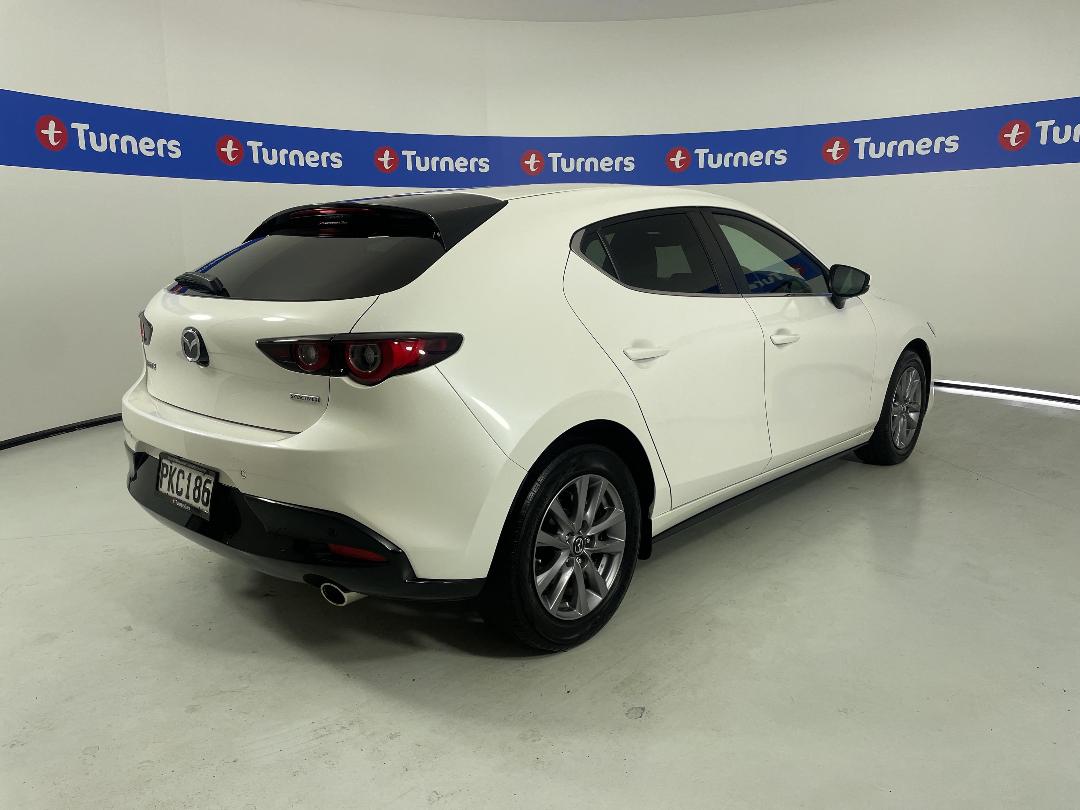 Photo '7' of Mazda Mazda3