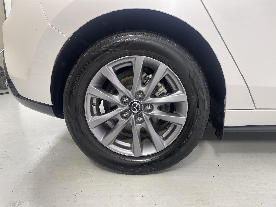 Photo '12' of Mazda Mazda3