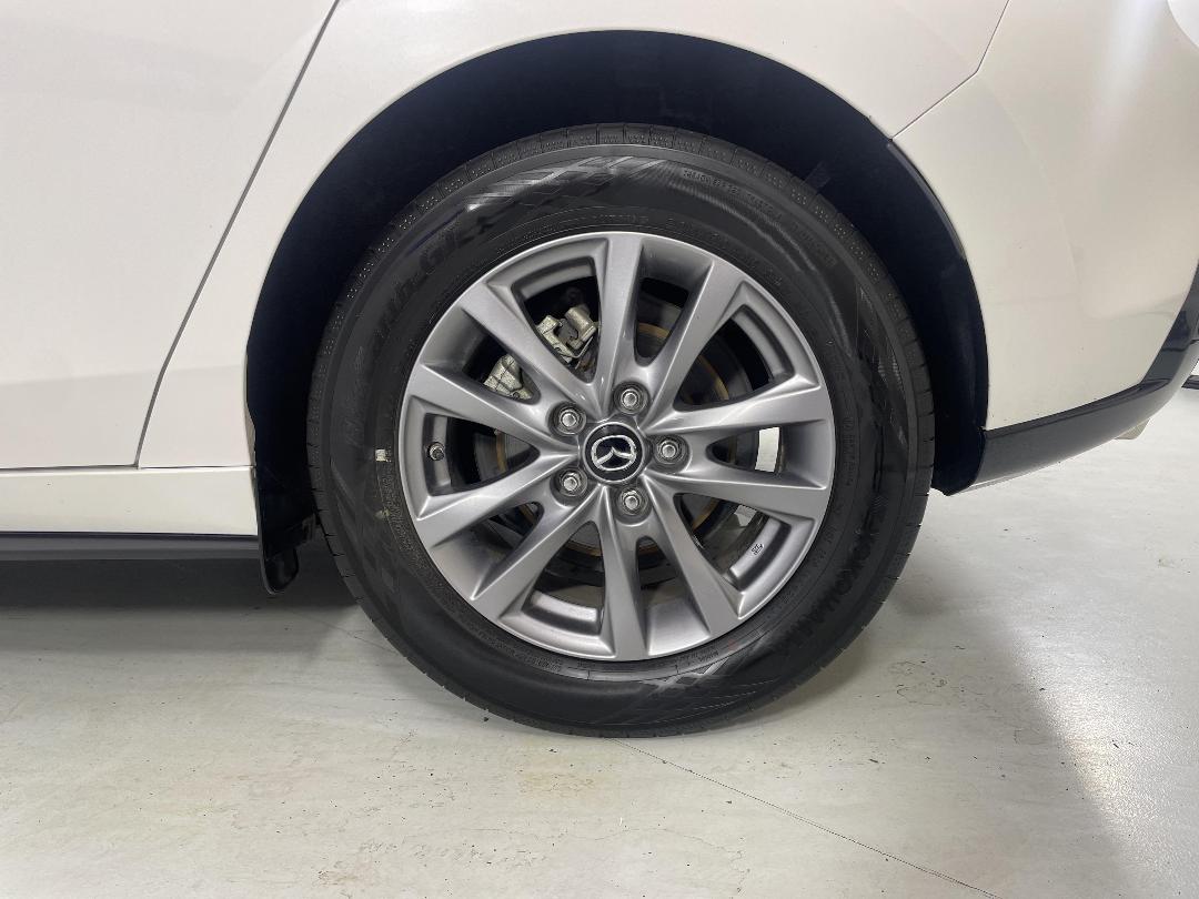 Photo '11' of Mazda Mazda3