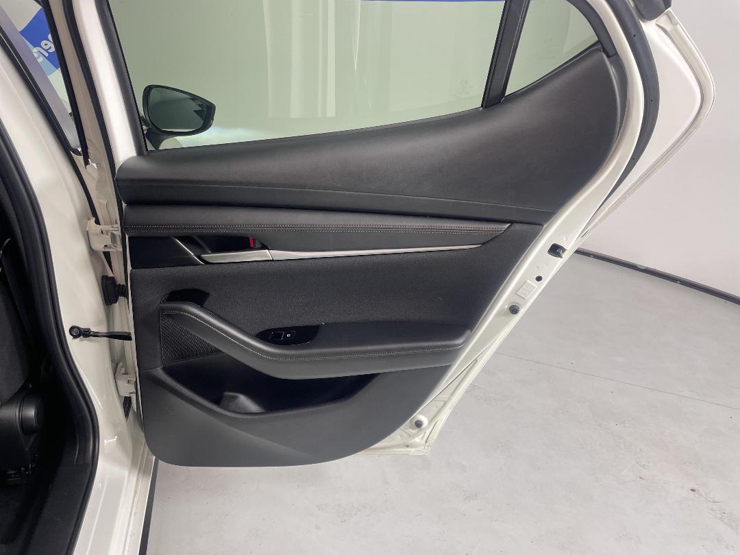 Photo '19' of Mazda Mazda3