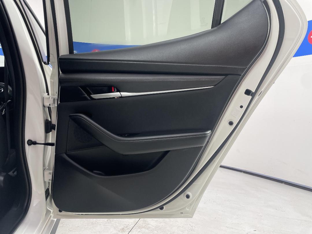 Photo '19' of Mazda Mazda3 Photo '19' of Mazda Mazda3