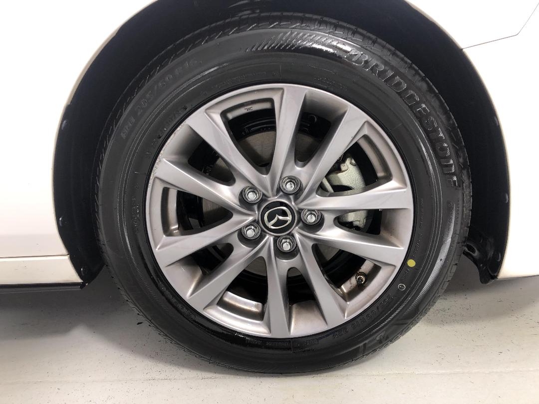 Photo '9' of Mazda Mazda3