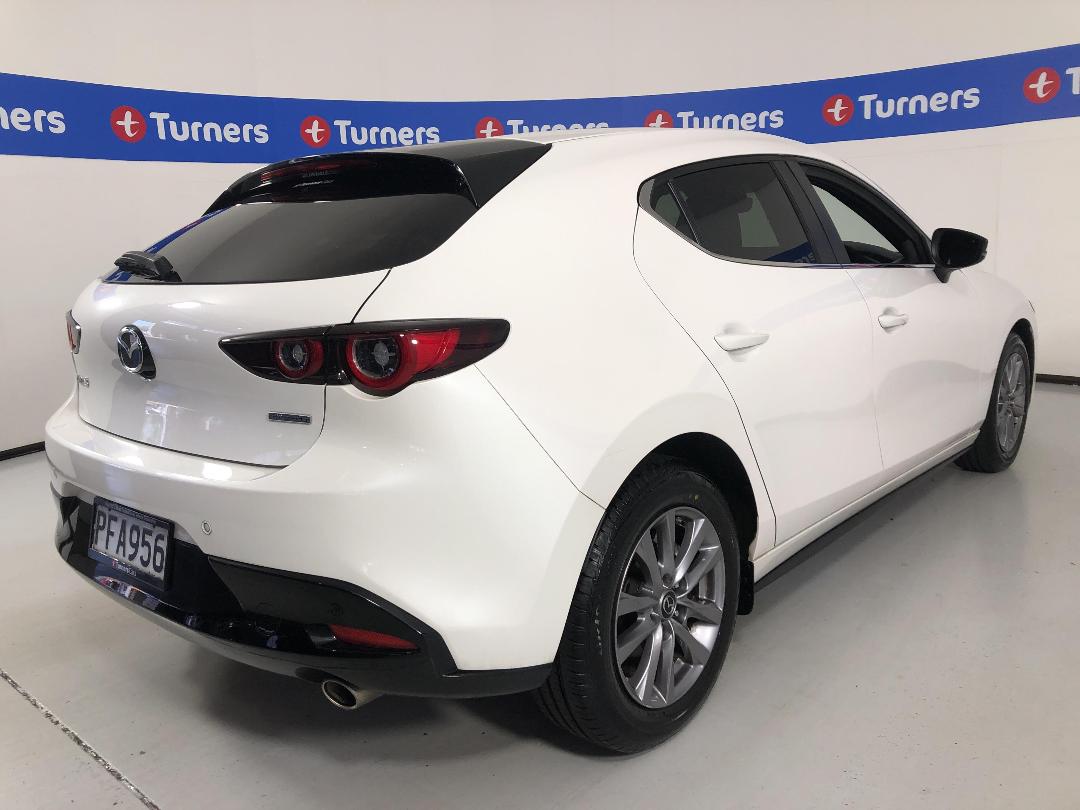 Photo '7' of Mazda Mazda3