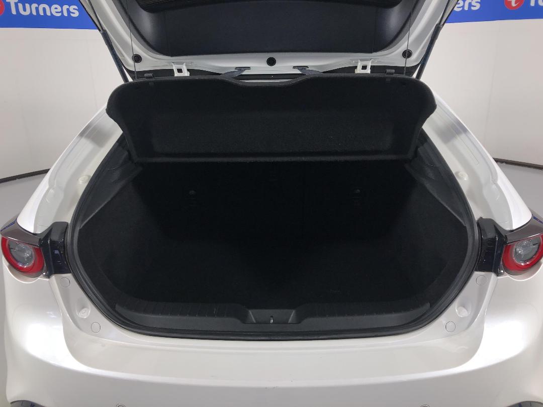 Photo '14' of Mazda Mazda3